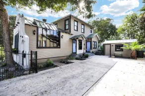 Luxury Downtown Alamo Home_King William/Southtown - Image 2