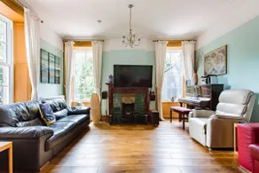 Large Luxury House : Disabled/Wheelchair Friendly - Image 2
