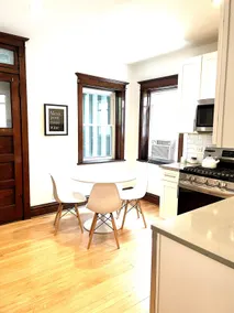 Clean and Comfy Updated Apt in Convenient Location - Image 4