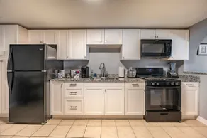 Lovely 2-bedroom apartment in Pilsen - Image 4