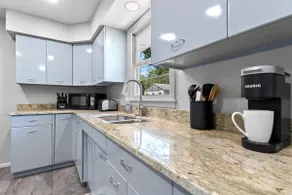 The Lakeview Park Retreat • King Bed & Views - Image 3