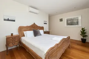Debonair Townhouse - 150 metres to beach! - Image 3