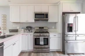 New Home, 13 mins to Disneyland! - Image 5