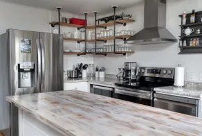 Unique, Downtown 4BR/2+BA/Sleeps 1-8, Pet Friendly - Image 2