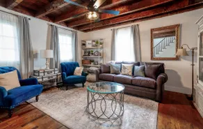 Unique, Downtown 4BR/2+BA/Sleeps 1-8, Pet Friendly - Image 4