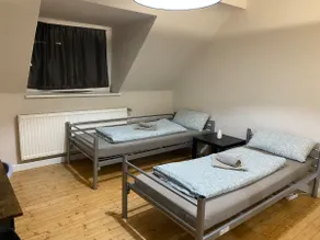 FeelHome11-Airport close-6 beds-Central-WiFi-Top - Image 3