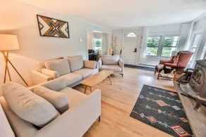 Spectacular Modern Farmhouse-Near ski & town - Image 2