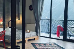Kazbegi Stylish Apartment - Image 5