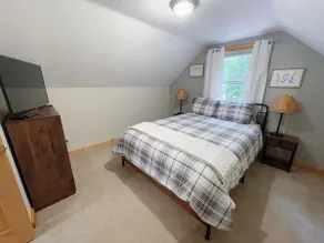 Cozy Hollow Cabin with Hot Tub - Image 5