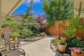 Quiet 3 bed 2 bath home close to everything! - Image 4