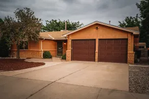 Private Home in NE ABQ! No cleaning fee - Image 5