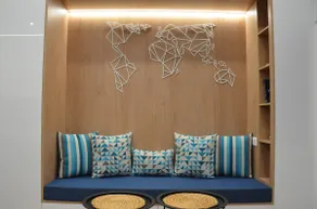 Luxurious City Apartment with Sea View - Lite Blue - Image 5