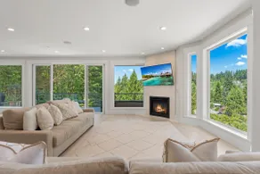 Modern Luxury Family Home w/ Incredible Views - Image 4