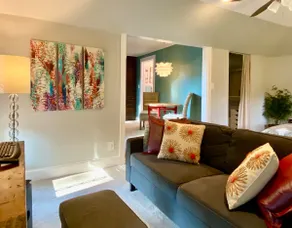Walk to Piedmont Park from this Cozy City Cottage - Image 4