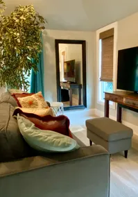 Walk to Piedmont Park from this Cozy City Cottage - Image 3