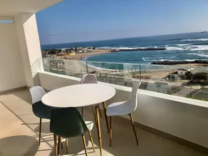 New with a beach and pool - Image 5