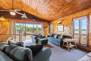 Overwater Bungalow Sodus Bay/Lake Ontario - Image 2