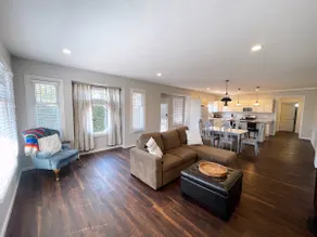 Bright 2Bd Close to Mission & State, Pets Okay - Image 2