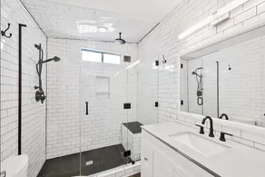 Luxy House - Image 5
