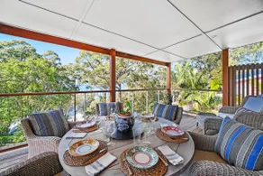 Lake Views of Pacific Ocean - Image 5
