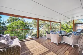 Lake Views of Pacific Ocean - Image 3