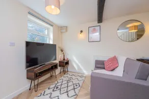 Coton Hill Shrewsbury Cottage - Image 2