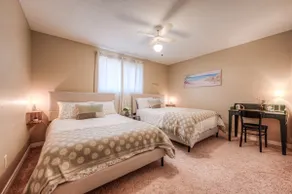 3000 sqft Retreat • 4BR • 7BED • 3Lounges • near 401 - Image 4