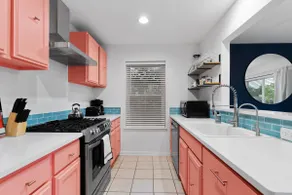 Chateau Rodeo—Austin’s Newest Cute & Quirky House! - Image 4