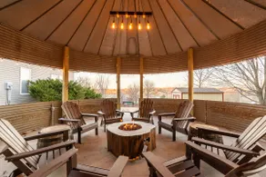 A-Frame, Bin-zebo & Gas Firepit, Walk to Finley - Image 4