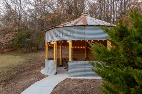 A-Frame, Bin-zebo & Gas Firepit, Walk to Finley - Image 3