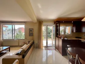 Lovely, spacious 3-bedroom condo with balconies. - Image 3