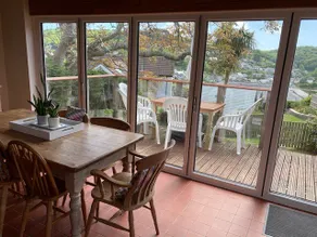 Heart of the village 4 Bedroom split level cottage - Image 2