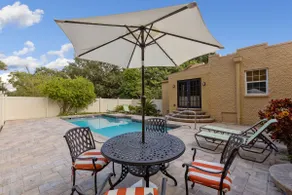 2x Properties + Pool + Pet Friendly - Image 3