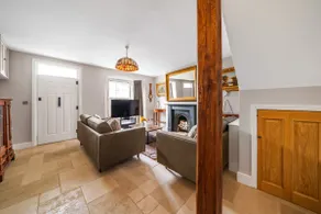 Fox Cottage, within 5 min walk of Bicester Village - Image 5