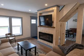Charming outdoor dream patio/bar, 3BR home, - Image 3