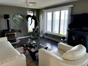 Cheerful 2 bedroom cottage with indoor fireplace. - Image 5