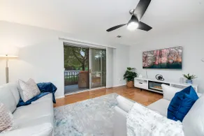 ♛The Broadway Special♛ - 2 Bd/1 Bath Smart-Condo! - Image 2