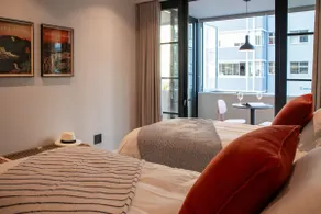 Urban Luxury Apartment in Sea Point - Image 5