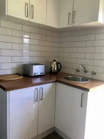 Compact guesthouse with Pool - Image 2
