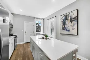 Spacious Haven - 8-Minutes to Chicago - Sleeps 10 - Image 4