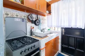 Tai House: Lovely 1-Bedroom with Ample Parking - Image 5