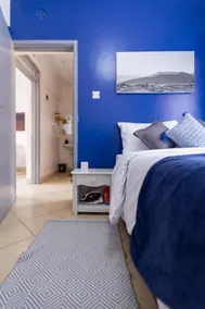 Tai House: Lovely 1-Bedroom with Ample Parking - Image 3