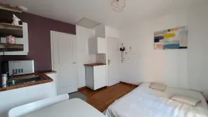 First floor studio in stone farmhouse - Image 5