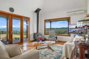 Private 40-Hectare Bush Sanctuary | Pizza Oven - Image 4