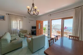 Apartment Marte with Sea View and Pool - Image 3