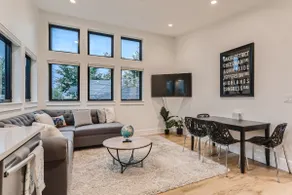 Newly Built Above Garage 2 bed in the ❤️ of LoHi - Image 2