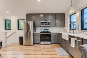 Newly Built Above Garage 2 bed in the ❤️ of LoHi - Image 5