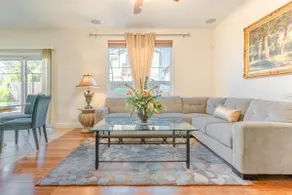 Beautiful Home Woodland CA Near UC Davis & Airport - Image 3