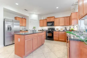Beautiful Home Woodland CA Near UC Davis & Airport - Image 5