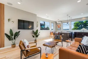 Modern 4B3.5BA w/ Rooftop in Ballard/Fremont - Image 4